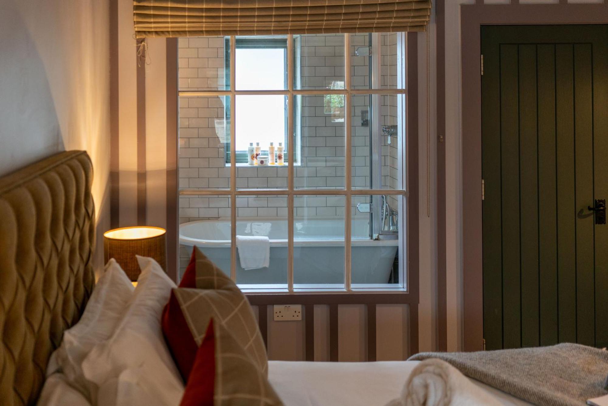 The Welldiggers Arms Bed and Breakfast Petworth Exteriör bild