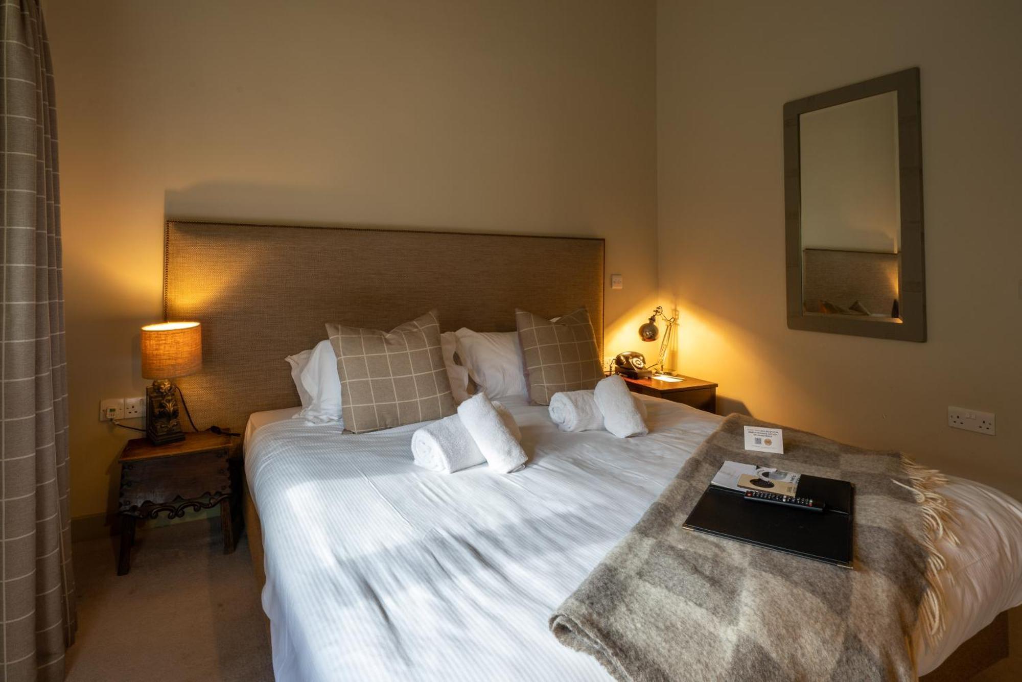 The Welldiggers Arms Bed and Breakfast Petworth Exteriör bild