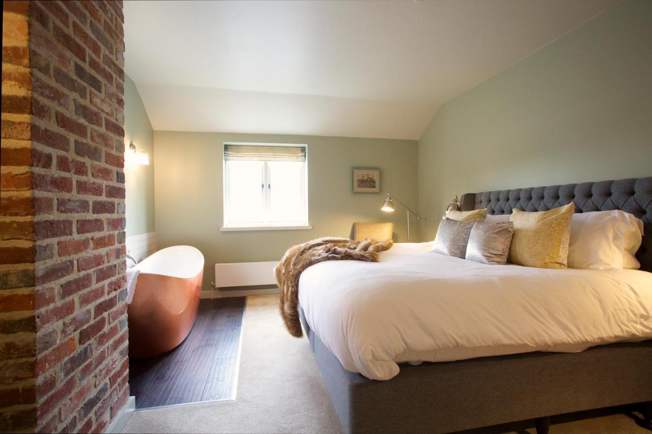 The Welldiggers Arms Bed and Breakfast Petworth Exteriör bild